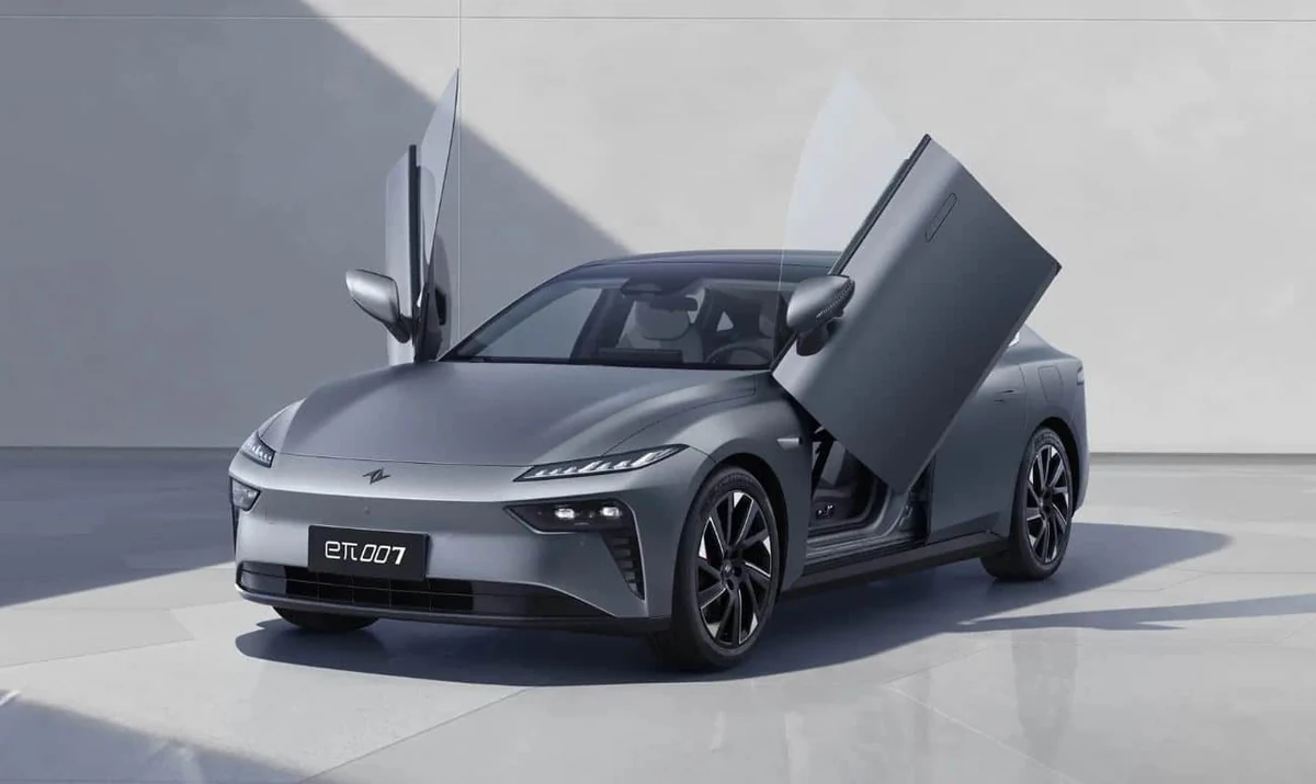 Dongfeng 007 EV