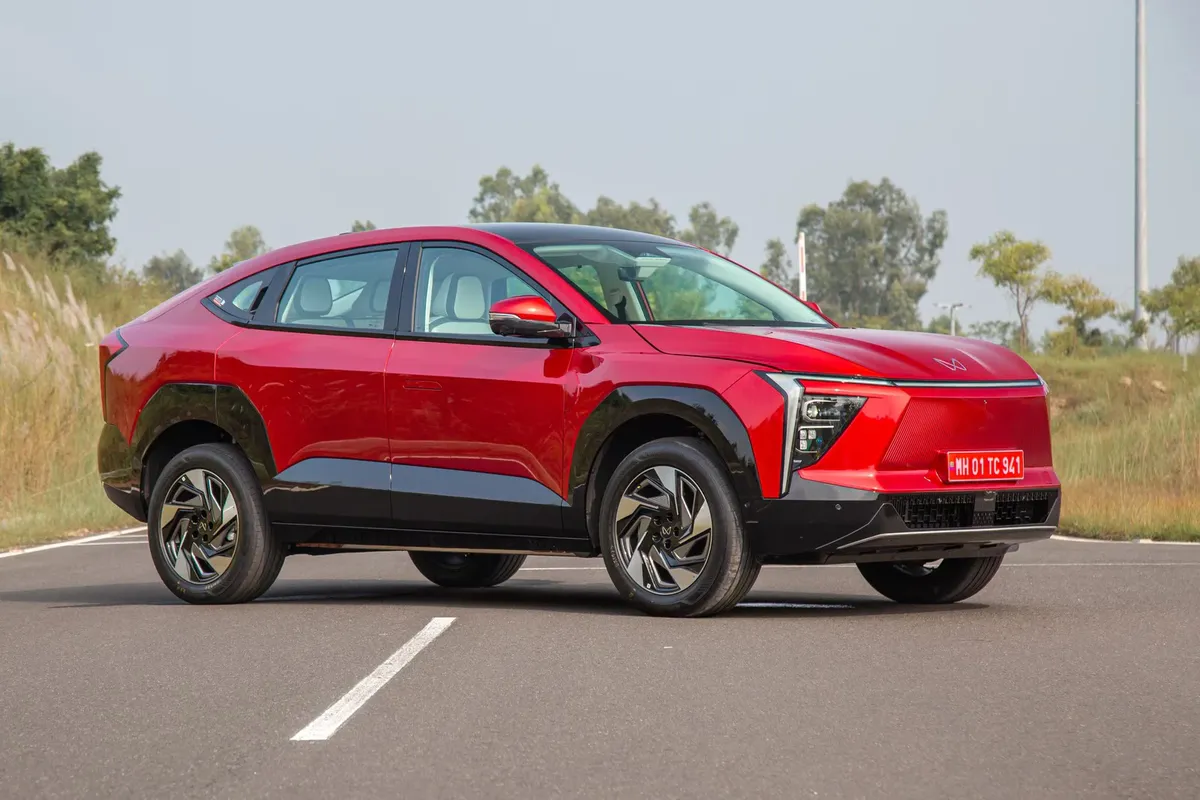 Mahindra Xev 9e - Photo 3