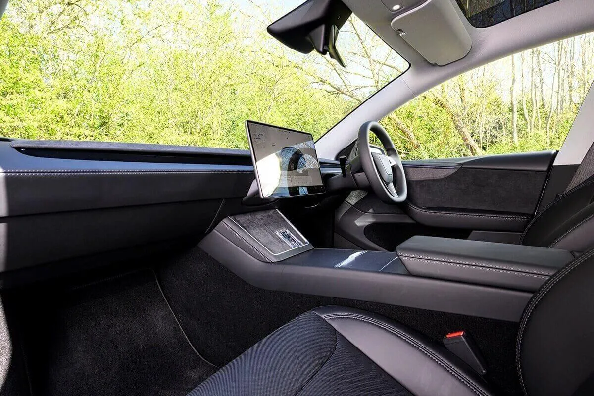 Tesla Model Y - Photo 5