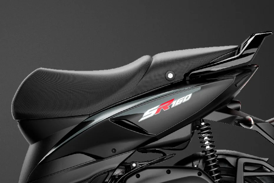 Aprilia SR 160 - Photo 4