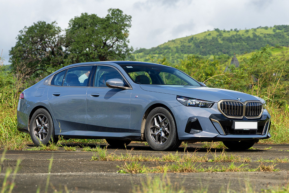 BMW 5 Series - Photo 8