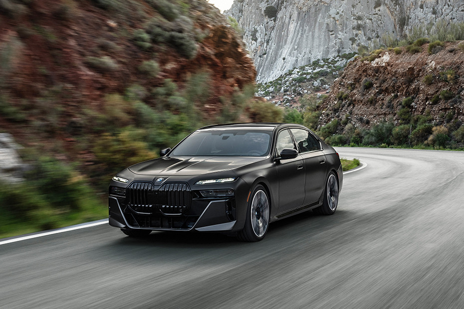 BMW 7 Series - Photo 4