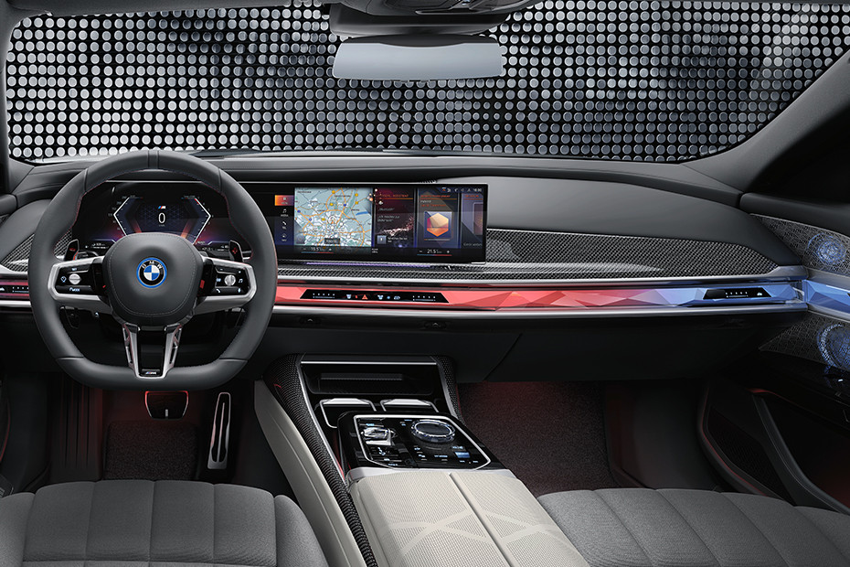 BMW 7 Series - Photo 8
