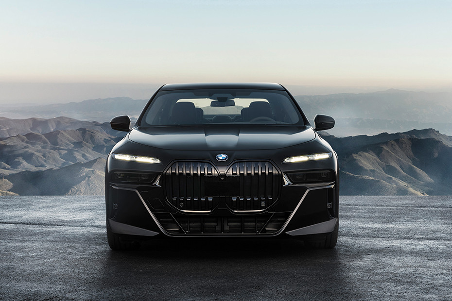 BMW 7 Series - Photo 2