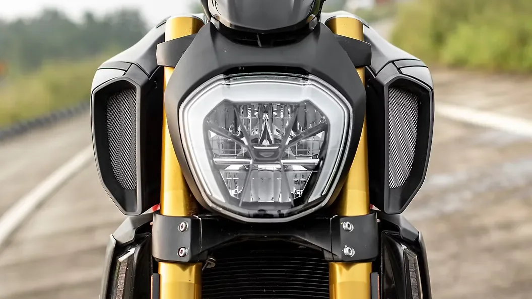 Ducati Diavel 1260 S thumbnail 6