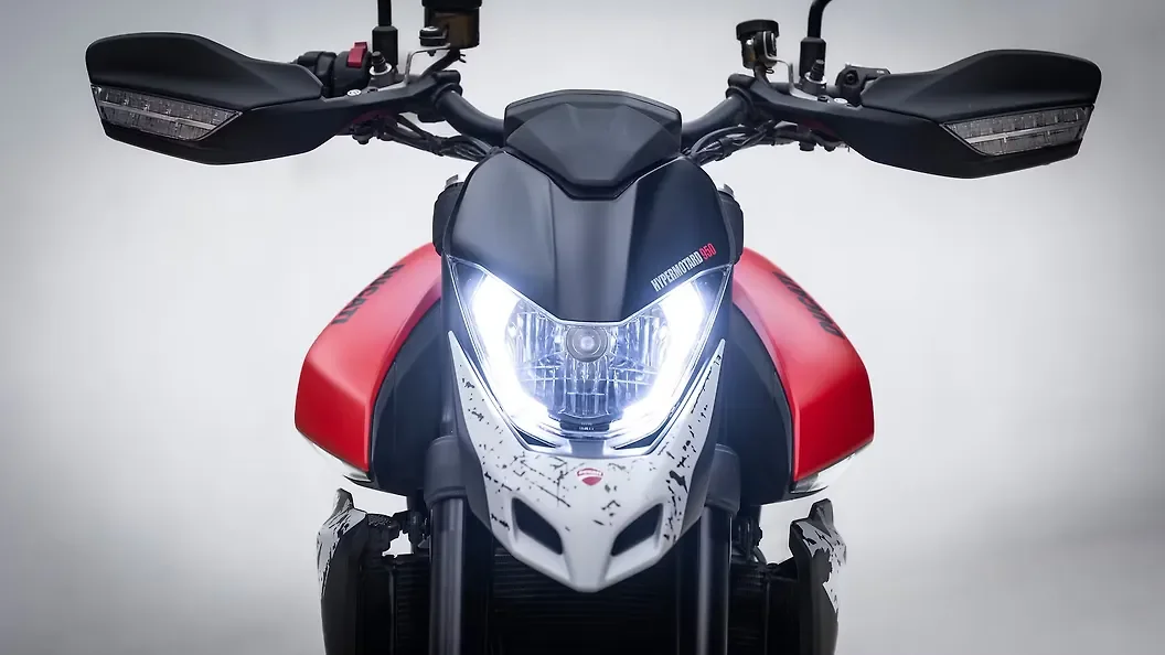 Ducati Hypermotard 950 thumbnail 6