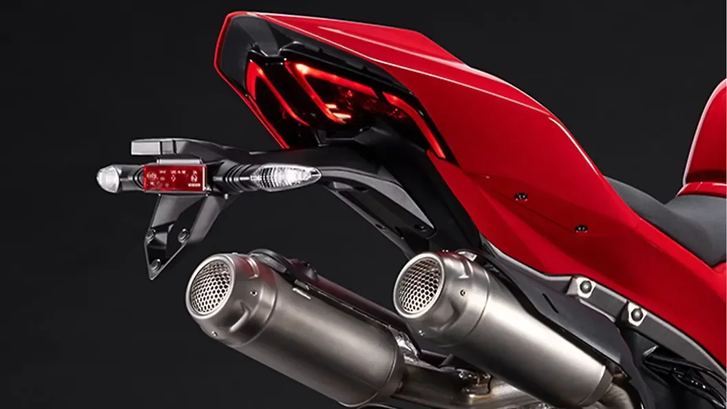 Ducati Streetfighter V2 thumbnail 6
