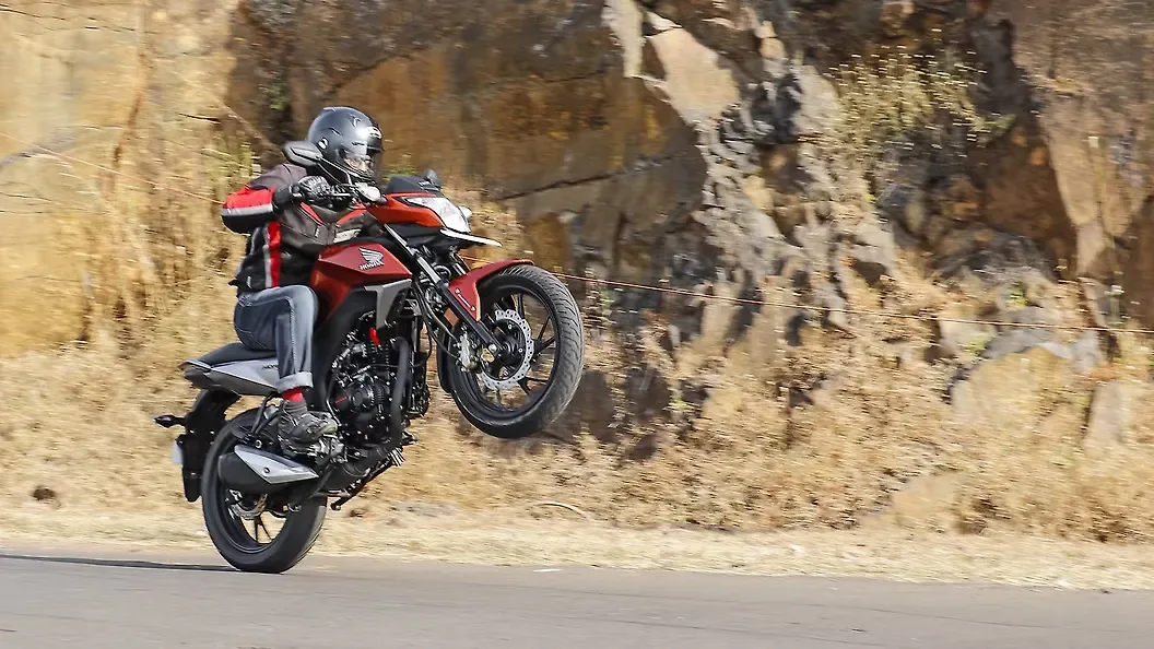 Honda CB Hornet - Photo 4