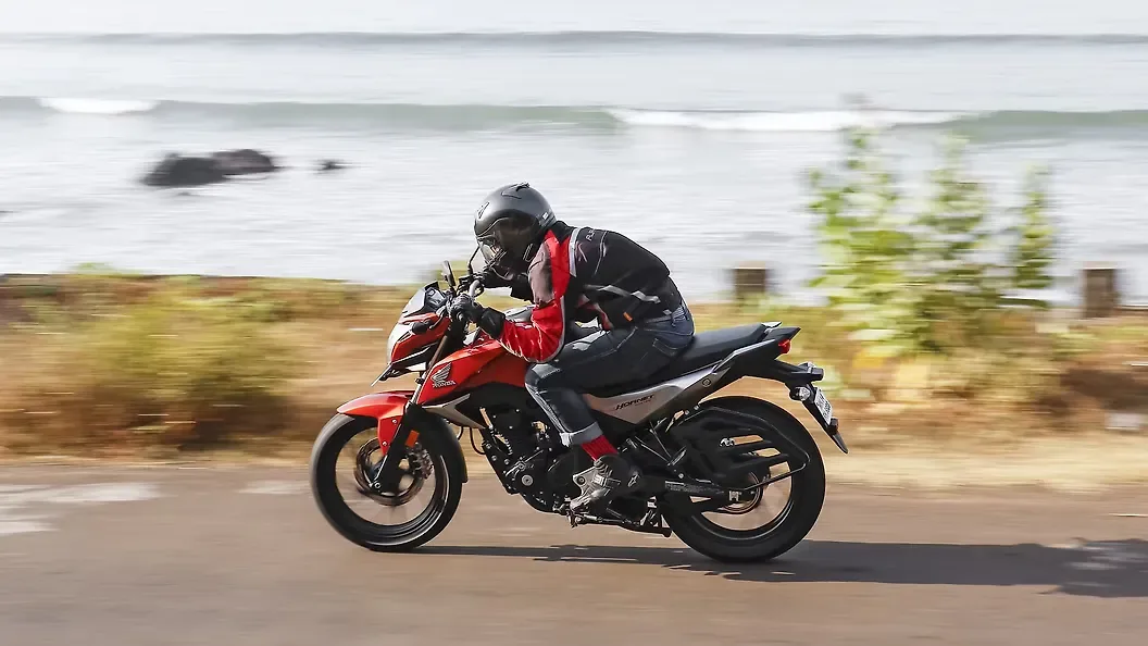 Honda CB Hornet - Photo 3