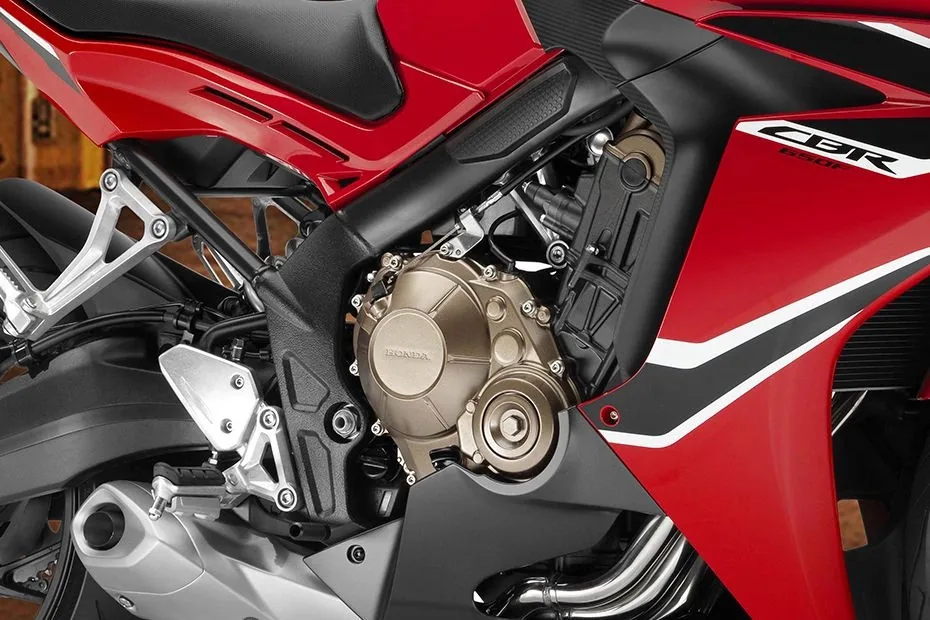 Honda CBR 650F - Photo 4