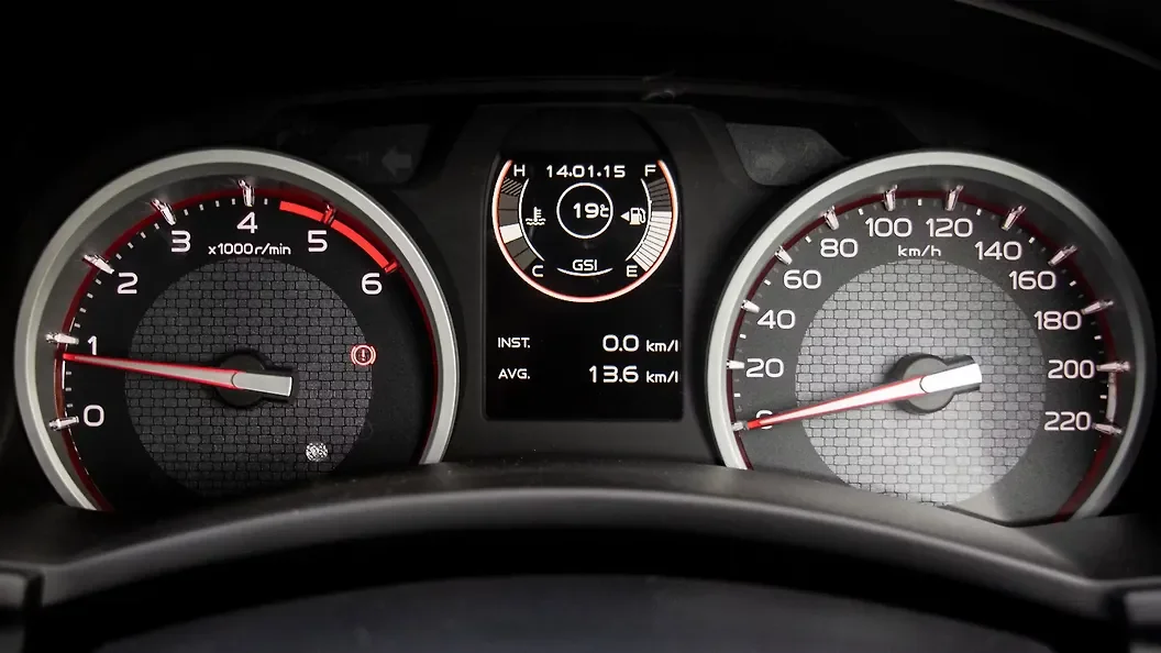 Isuzu D-Max S Cab (2.5L) thumbnail 4