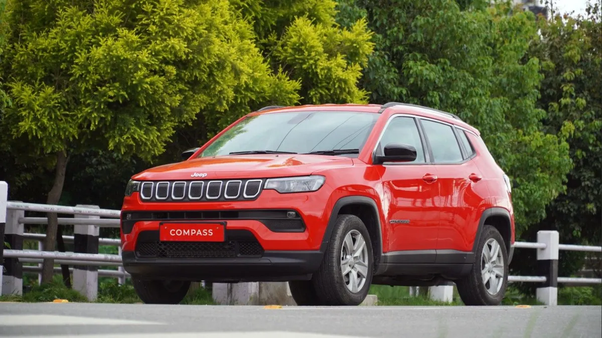 Jeep Compass thumbnail 2