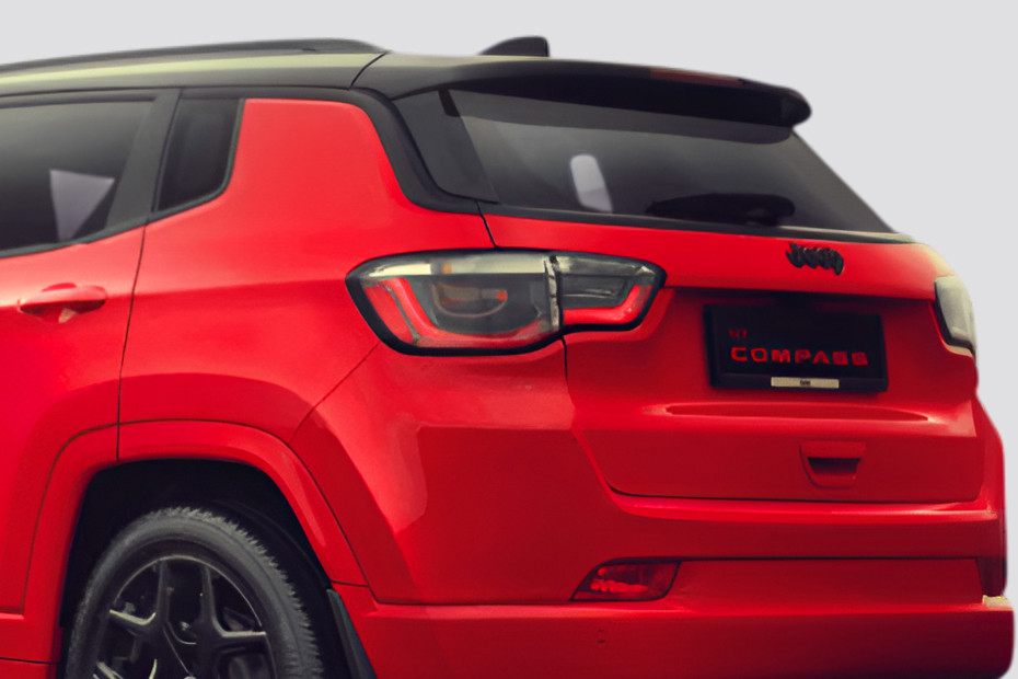 Jeep Compass Limited Petrol thumbnail 8