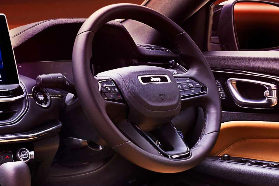 Jeep Compass Limited Petrol thumbnail 5