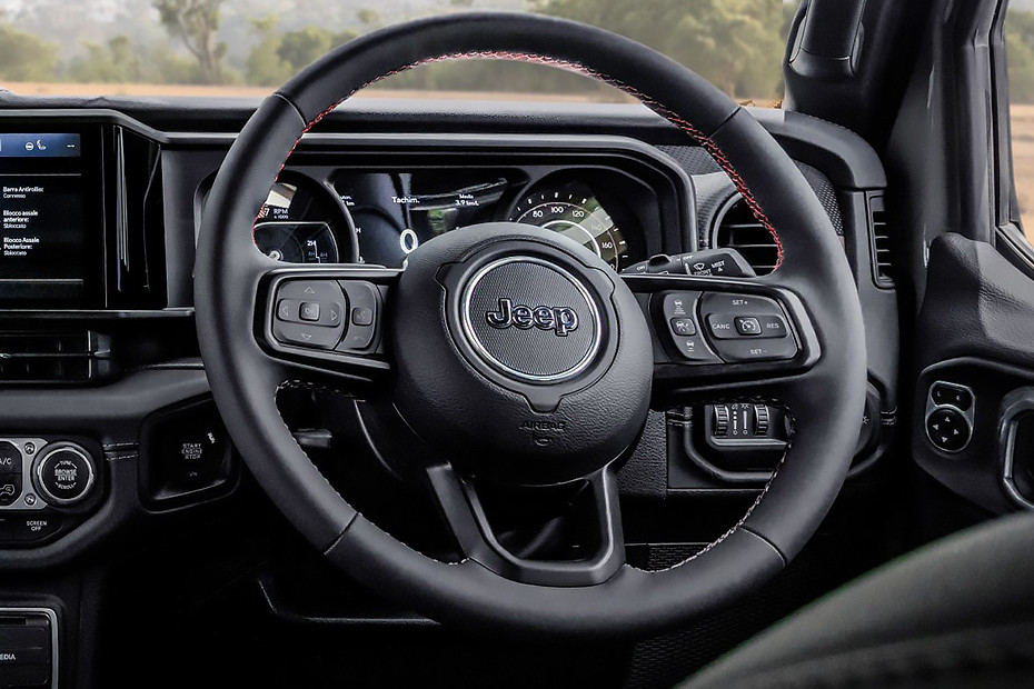 Jeep Wrangler Rubicon thumbnail 9