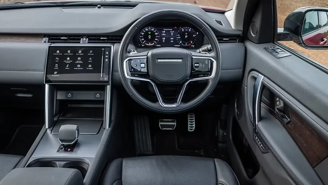 Land Rover Discovery Sport Dynamic SE thumbnail 4