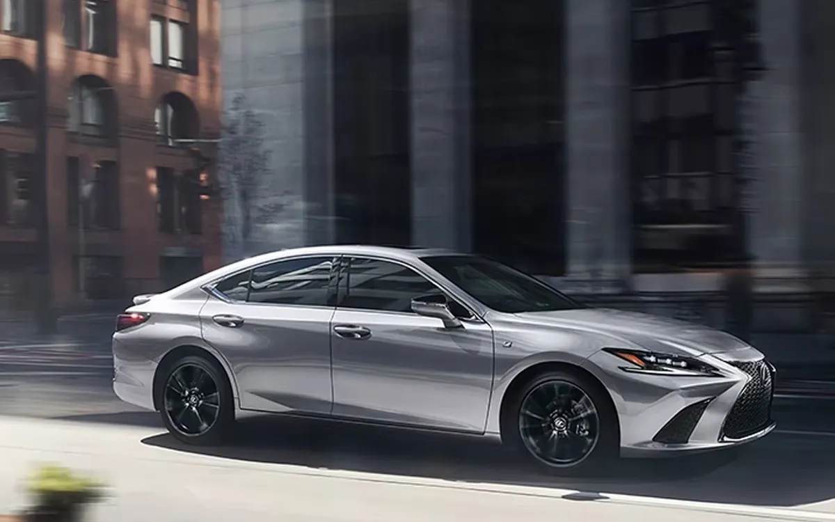 Lexus ES 300h Luxury thumbnail 2