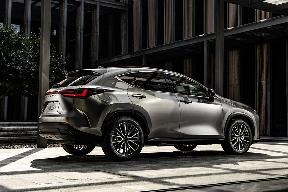 Lexus NX 350h Luxury thumbnail 7