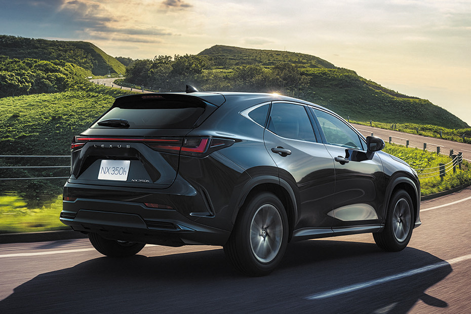 Lexus NX 350h Luxury thumbnail 3