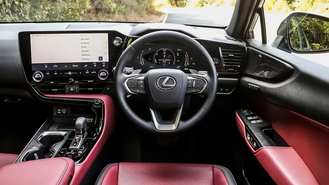Lexus NX 350h Luxury thumbnail 6