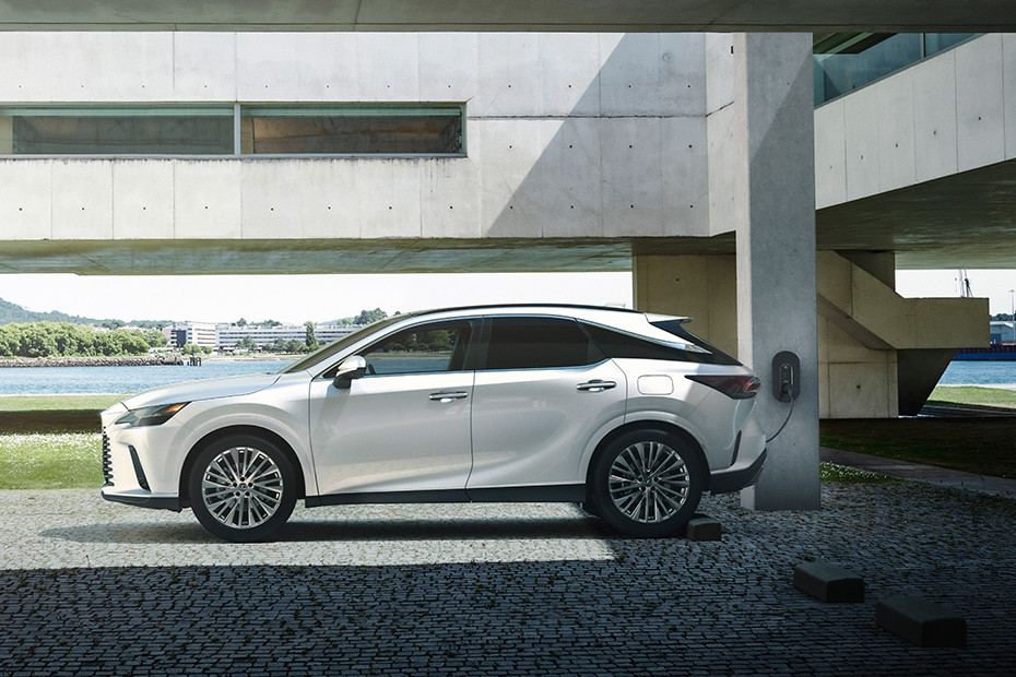 Lexus RX 350h Luxury thumbnail 3