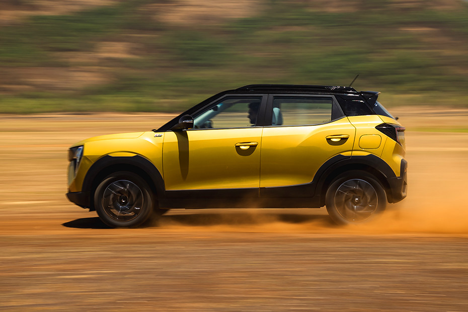 Mahindra XUV 3XO MX3 Petrol thumbnail 6