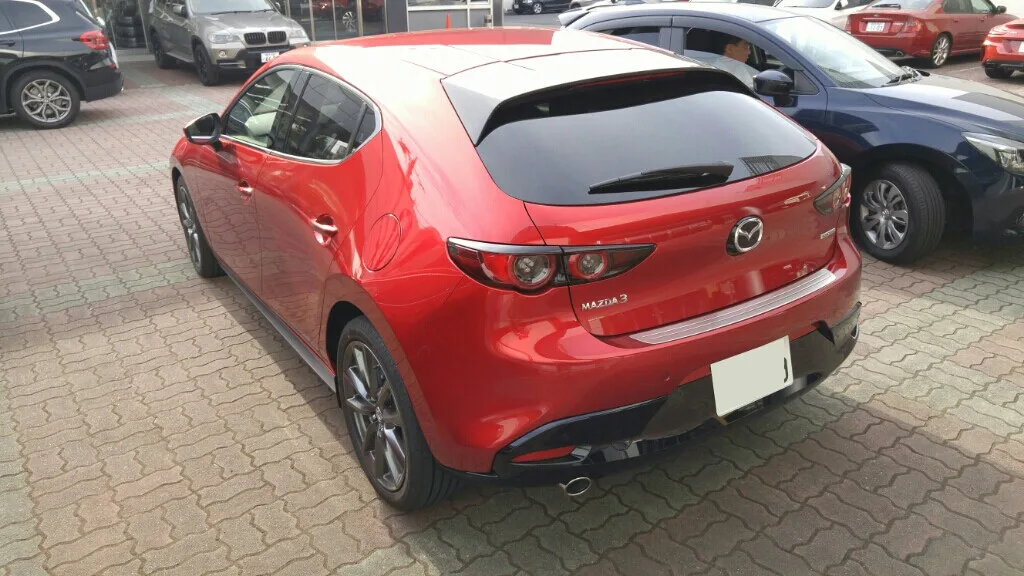Mazda Mazda 3 - Photo 3