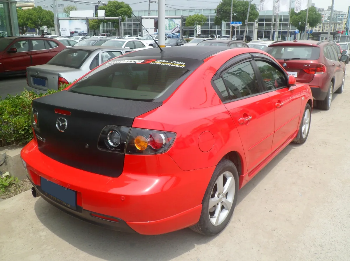 Mazda Mazda 3 - Photo 4