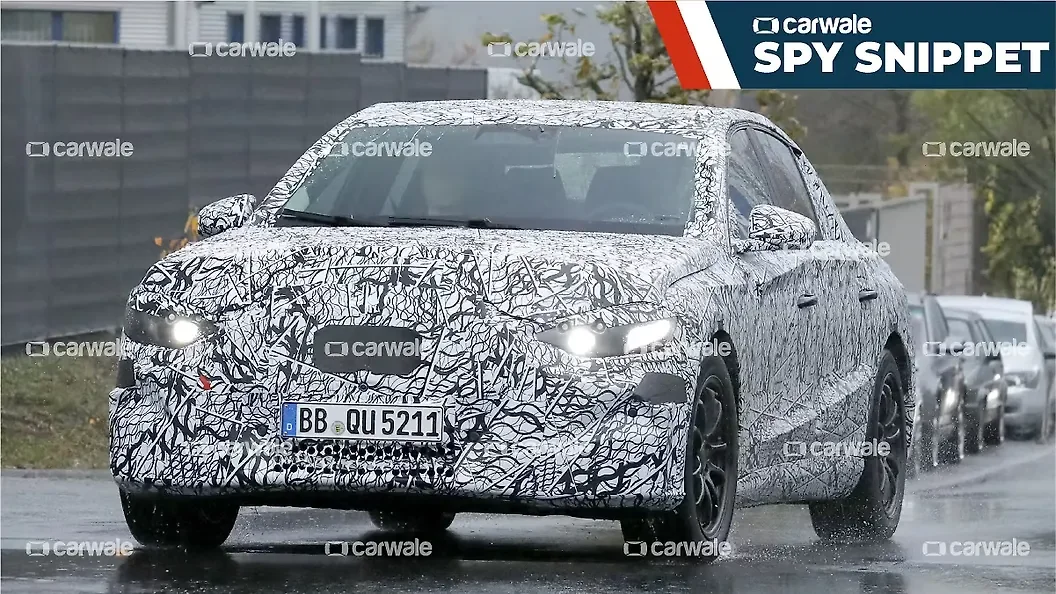 Mercedes-Benz E Class 200 Exclusive Line thumbnail 2