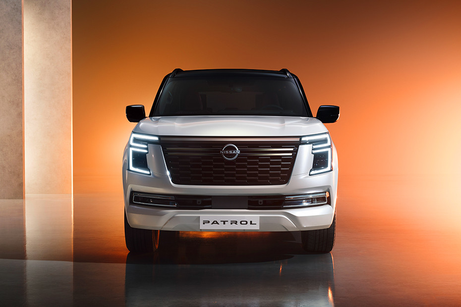 Nissan Patrol GRX V8 Premium thumbnail 2