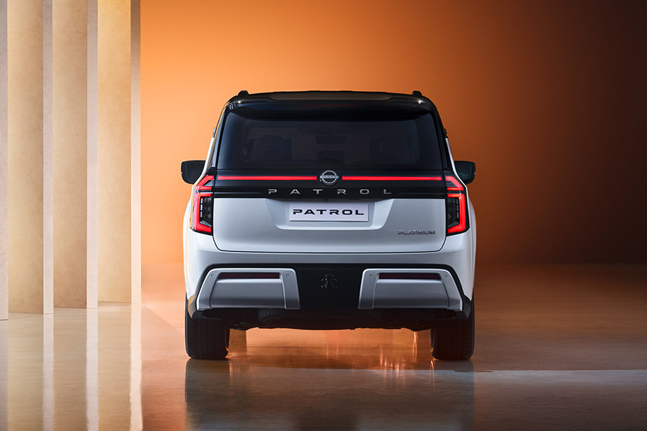Nissan Patrol GRX V8 Premium thumbnail 5