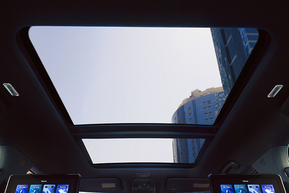 Nissan Patrol GRX V8 Premium thumbnail 9