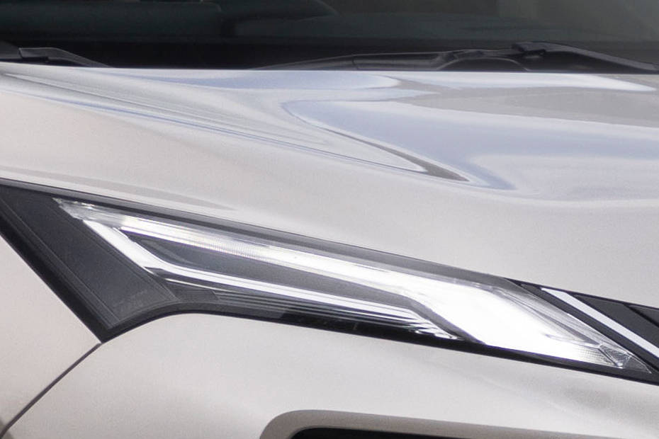Nissan X Trail e-POWER (High Spec) thumbnail 4