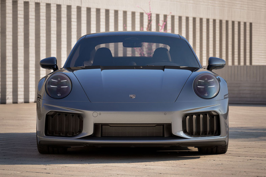Porsche 911 Carrera GTS thumbnail 3