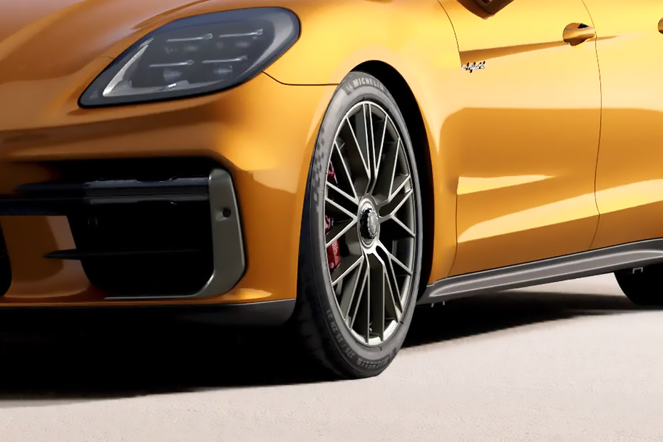 Porsche Panamera (Base) thumbnail 10