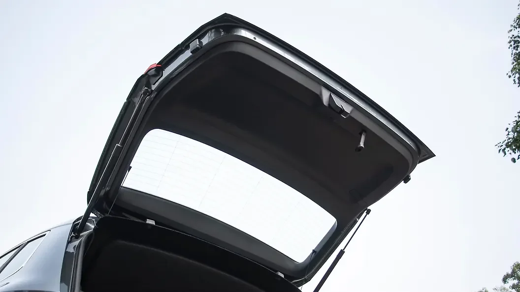 Skoda Karoq Style (Automatic) thumbnail 5