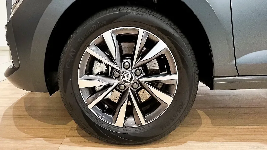 Skoda Slavia - Photo 4