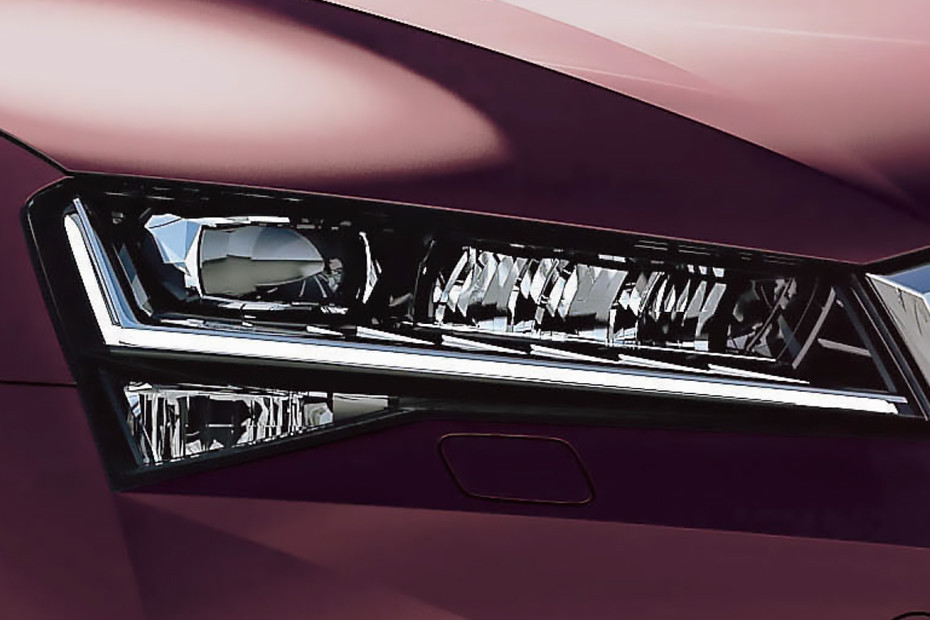 Skoda Superb Sportline TSI AT thumbnail 10