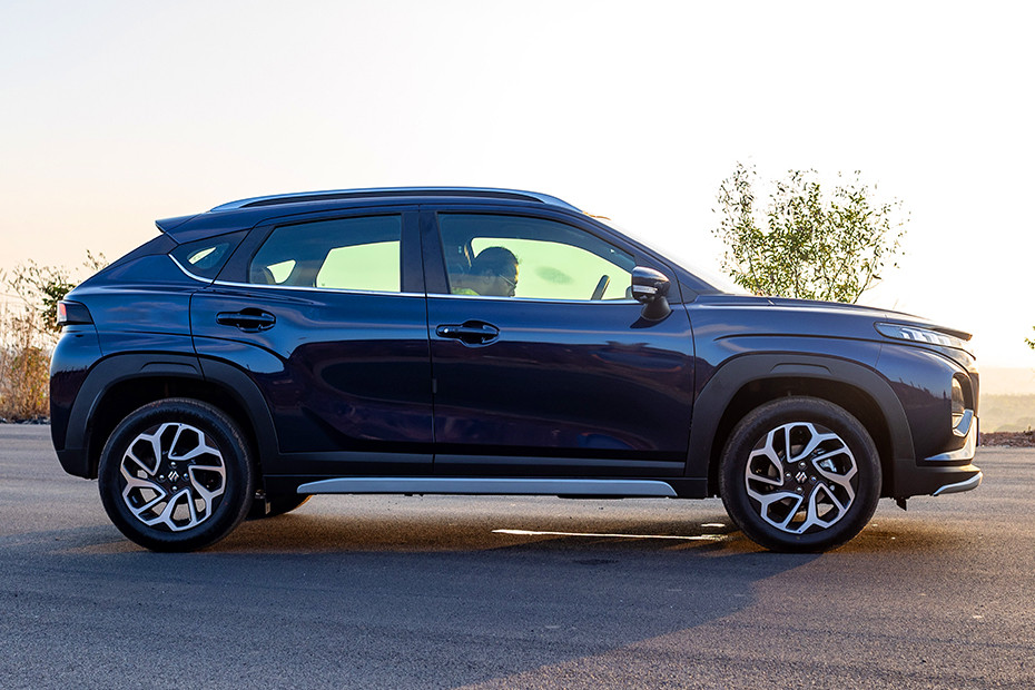 Suzuki Fronx Delta Plus 1.2L AGS thumbnail 2