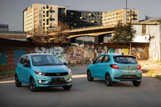 Tata Tiago EV XT (LR) thumbnail 2