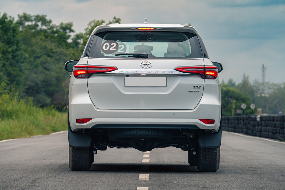 Toyota Fortuner Automatic Transmission thumbnail 7