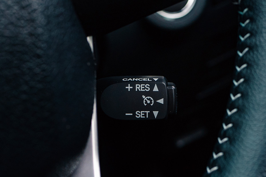 Toyota Fortuner Automatic Transmission thumbnail 12