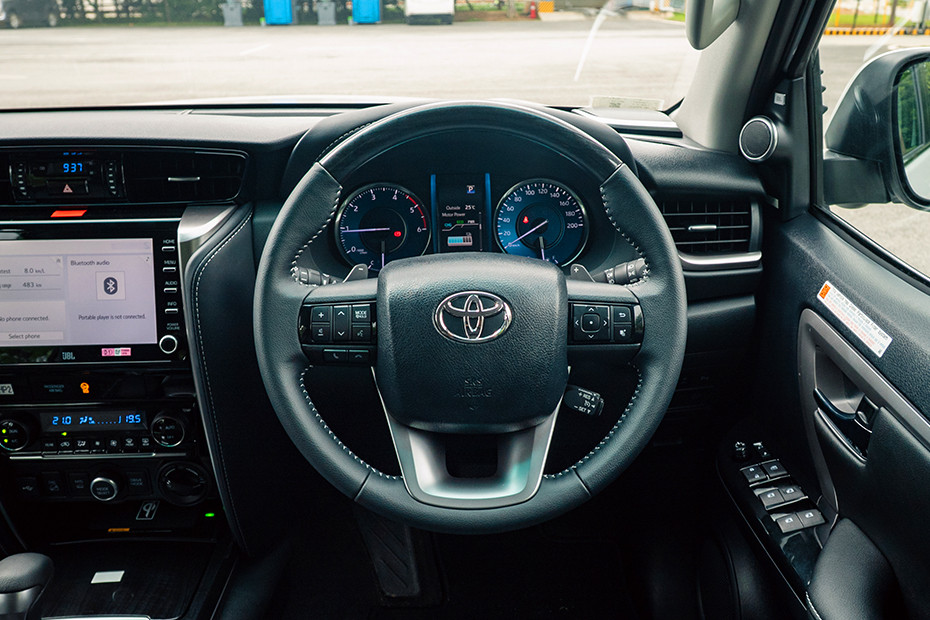 Toyota Fortuner Automatic Transmission thumbnail 11