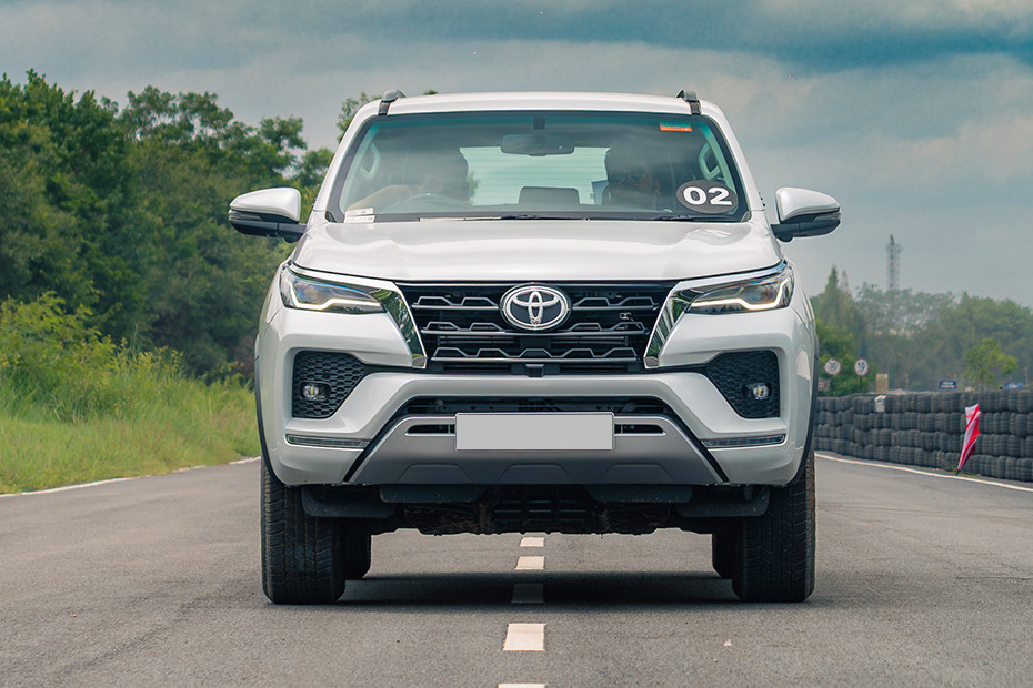 Toyota Fortuner Automatic Transmission thumbnail 3