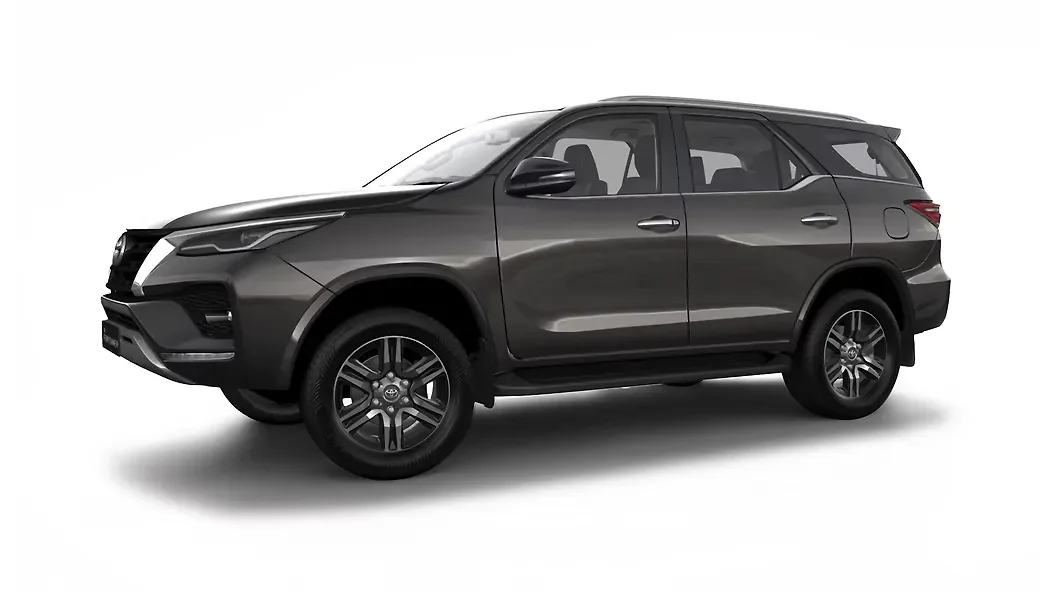 Toyota Fortuner Manual Transmission thumbnail 5