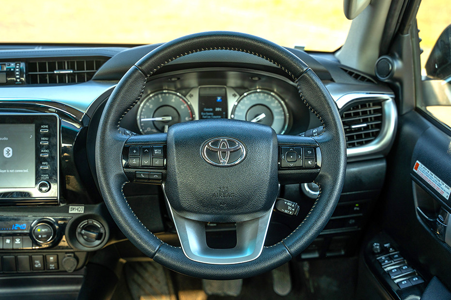 Toyota Hilux 2.8L MT thumbnail 11