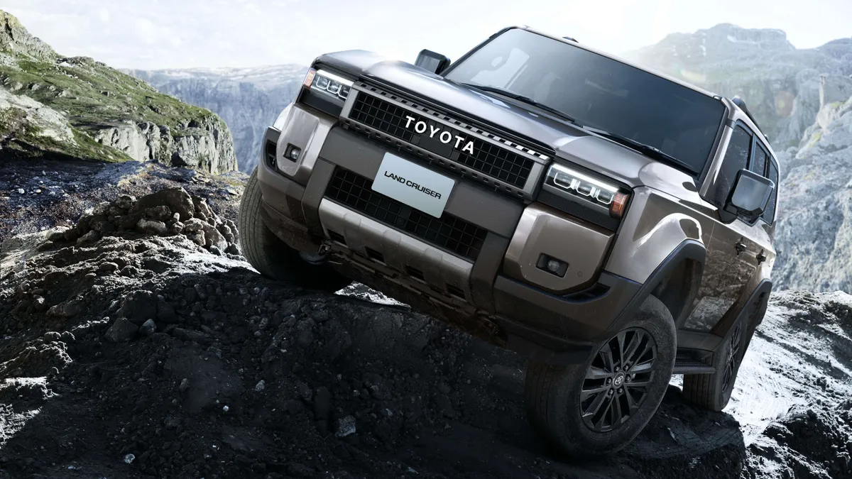 Toyota Land Cruiser 250 prado All Rounder thumbnail 2
