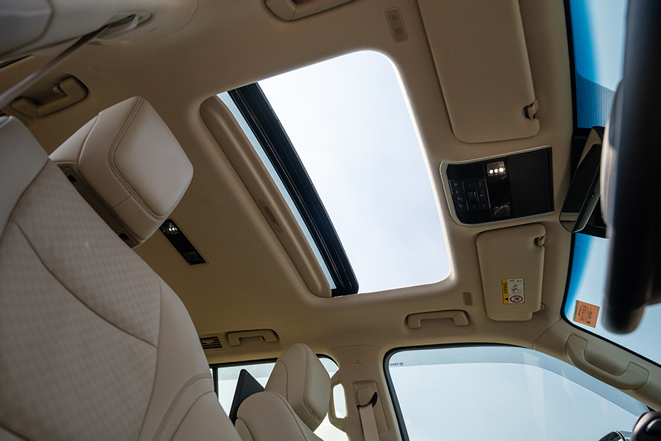 Toyota Land Cruiser 300 Land Cruiser 300 (Diesel) thumbnail 12