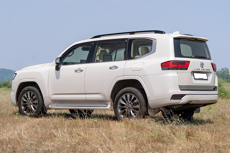 Toyota Land Cruiser 300 Land Cruiser 300 (Diesel) thumbnail 5