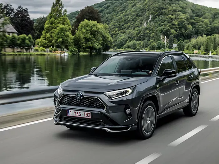 Toyota RAV4 2.0L Petrol thumbnail 2
